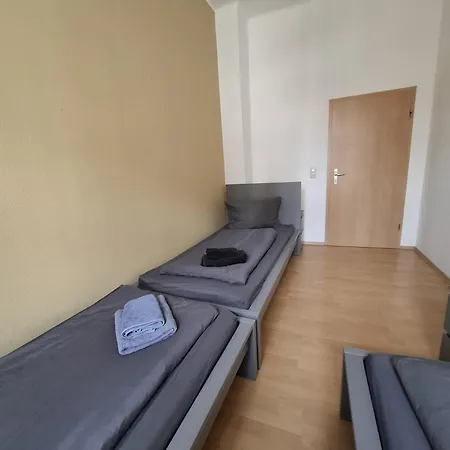 Lejlighed Altbauwohnung Direkt An Der Karli Mit Balkon - Netflix Inklusive