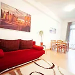 Apartment Altbauwohnung Direkt An Der Karli Mit Balkon - Netflix Inklusive *