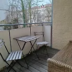 Altbauwohnung Direkt An Der Karli Mit Balkon - Netflix Inklusive Apartment Leipzig