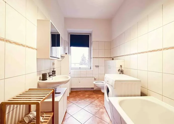 Altbauwohnung Direkt An Der Karli Mit Balkon - Netflix Inklusive Appartamento Lipsia