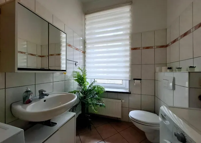 Appartamento Altbauwohnung Direkt An Der Karli Mit Balkon - Netflix Inklusive *