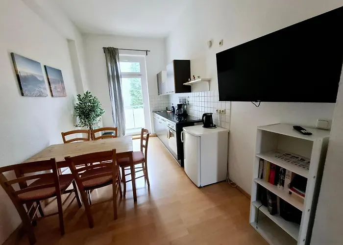 Altbauwohnung Direkt An Der Karli Mit Balkon - Netflix Inklusive Lipsia