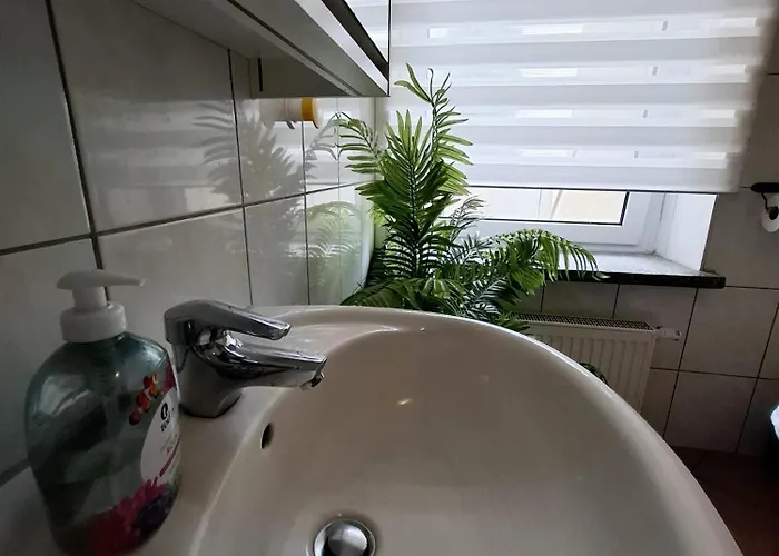 Appartamento Altbauwohnung Direkt An Der Karli Mit Balkon - Netflix Inklusive *